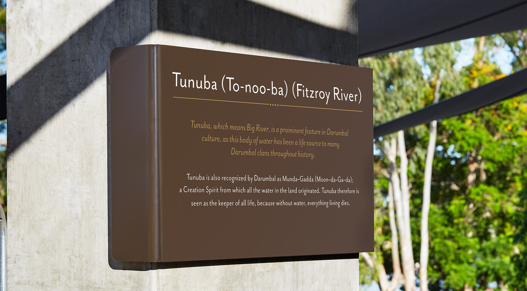 Signage to create a connection to Country