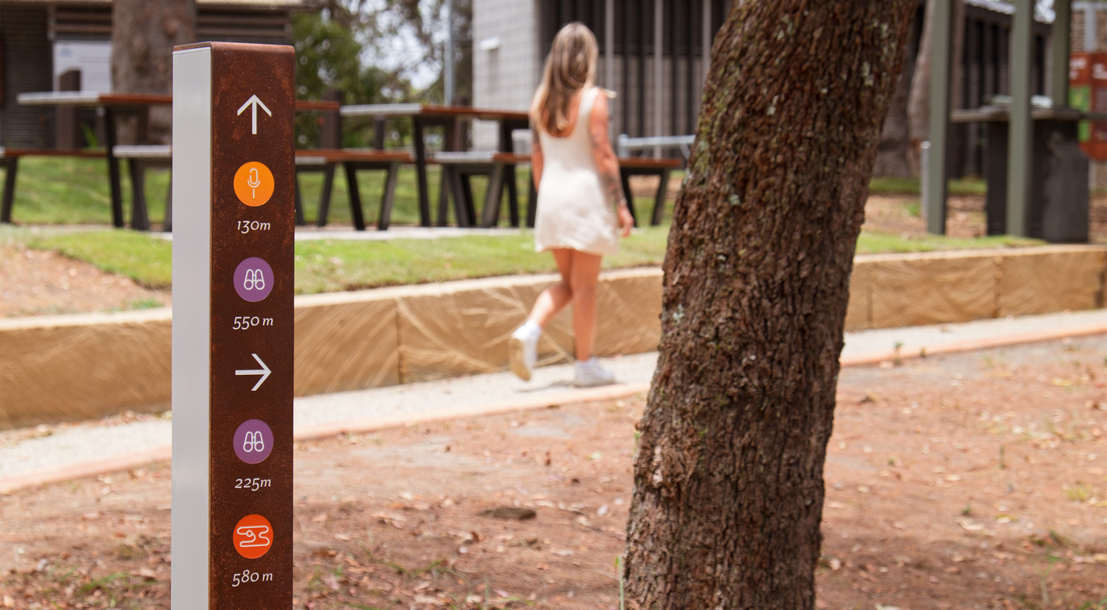 Clear trail directional signage