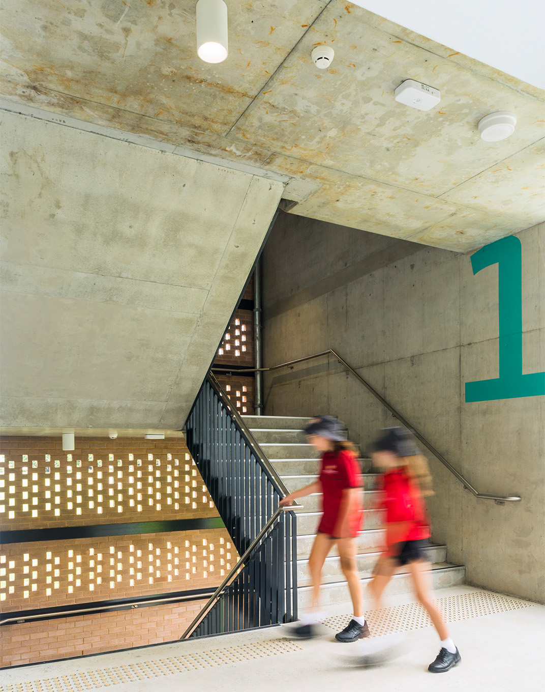 Wayfinding used as visual anchors